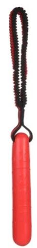 TPR gummi dummy Röd Ca 100 g Totallängd utan handtag ca 25 cm  Diameter ca 4,5 cm Elastiskt handtag