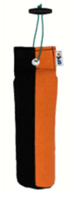 Huvudbild Tygdummy Ca 500 g Svart/orange Plasthandtag Totallängd utan handtag ca 28 cm Diameter ca 7 cm